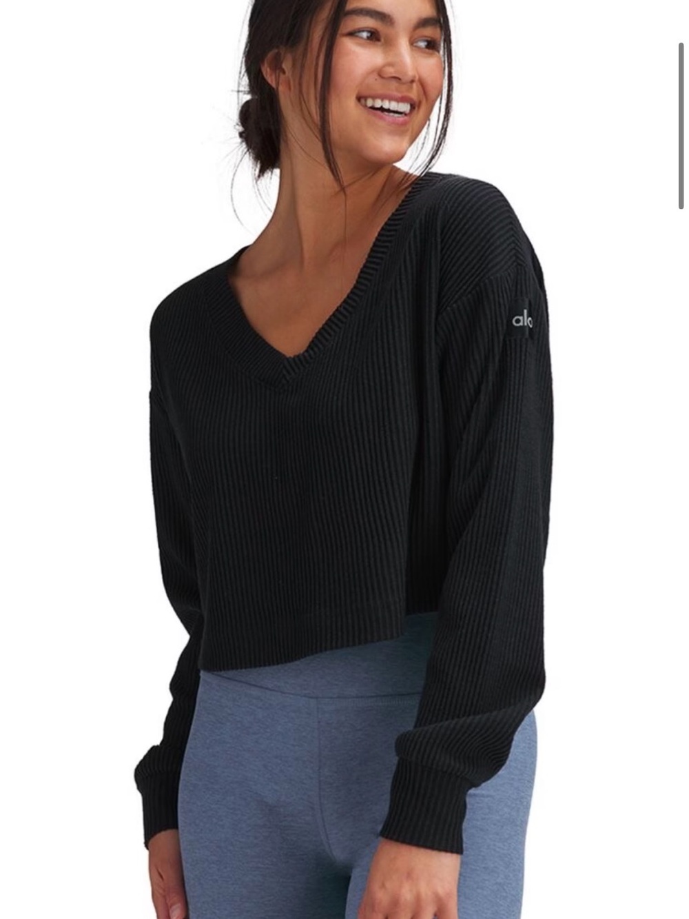 NWT ALO Yoga Muse V-Neck Pullover in Black, size Small.